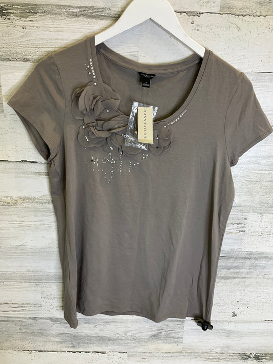 Grey Top Short Sleeve Ann Taylor, Size L