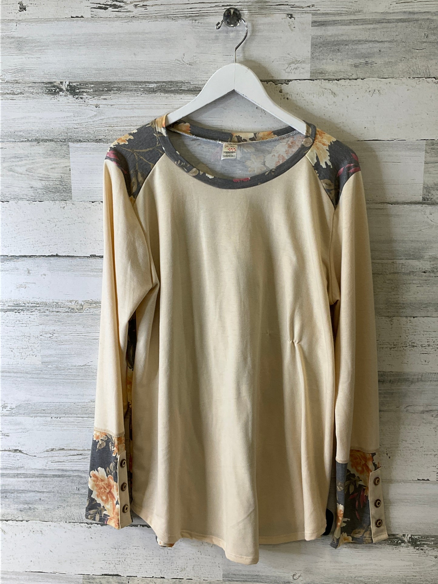 Top Long Sleeve By 7th Ray In Tan, Size: 3x