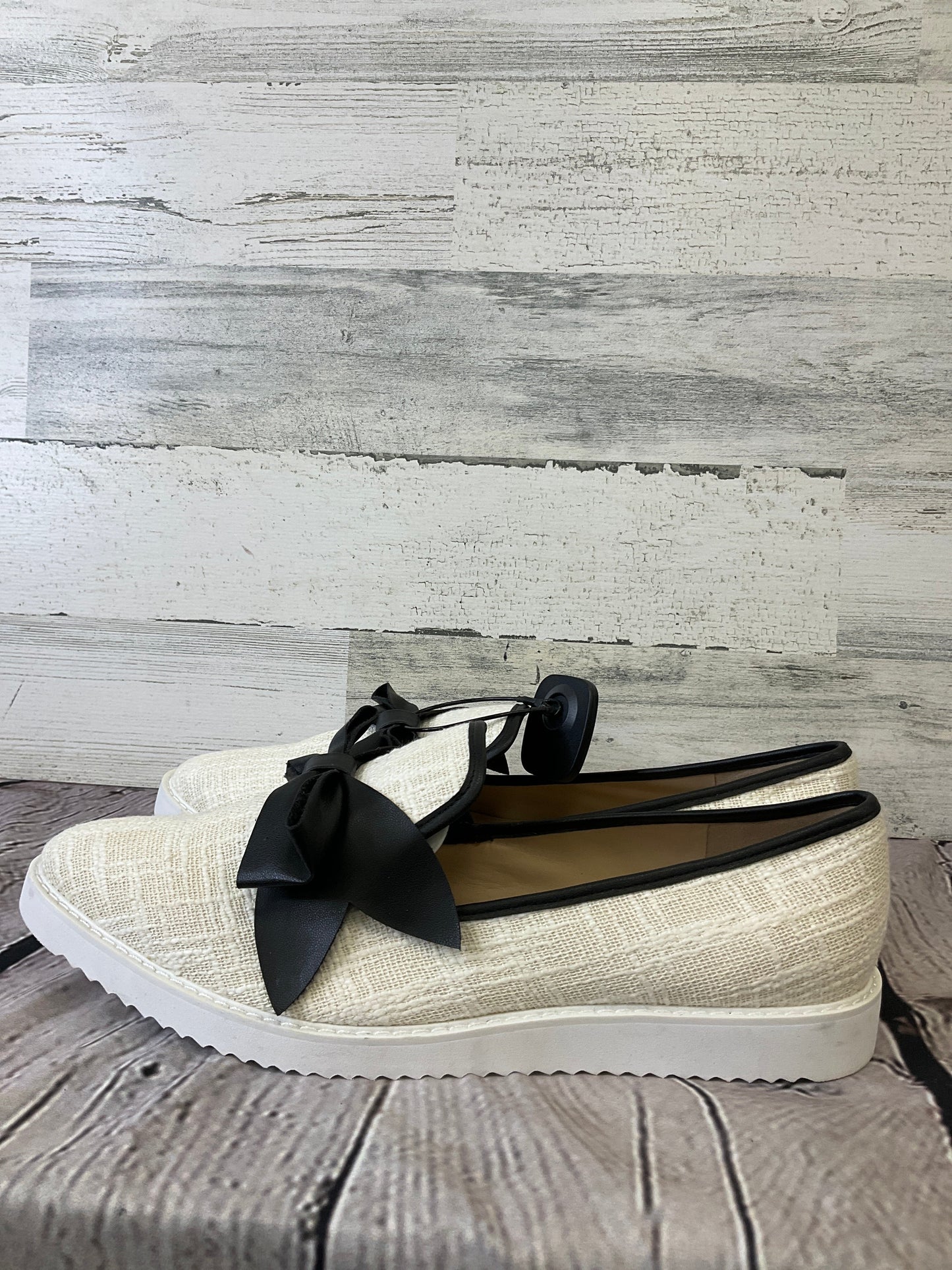 Black & Tan Shoes Flats Karl Lagerfeld, Size 13
