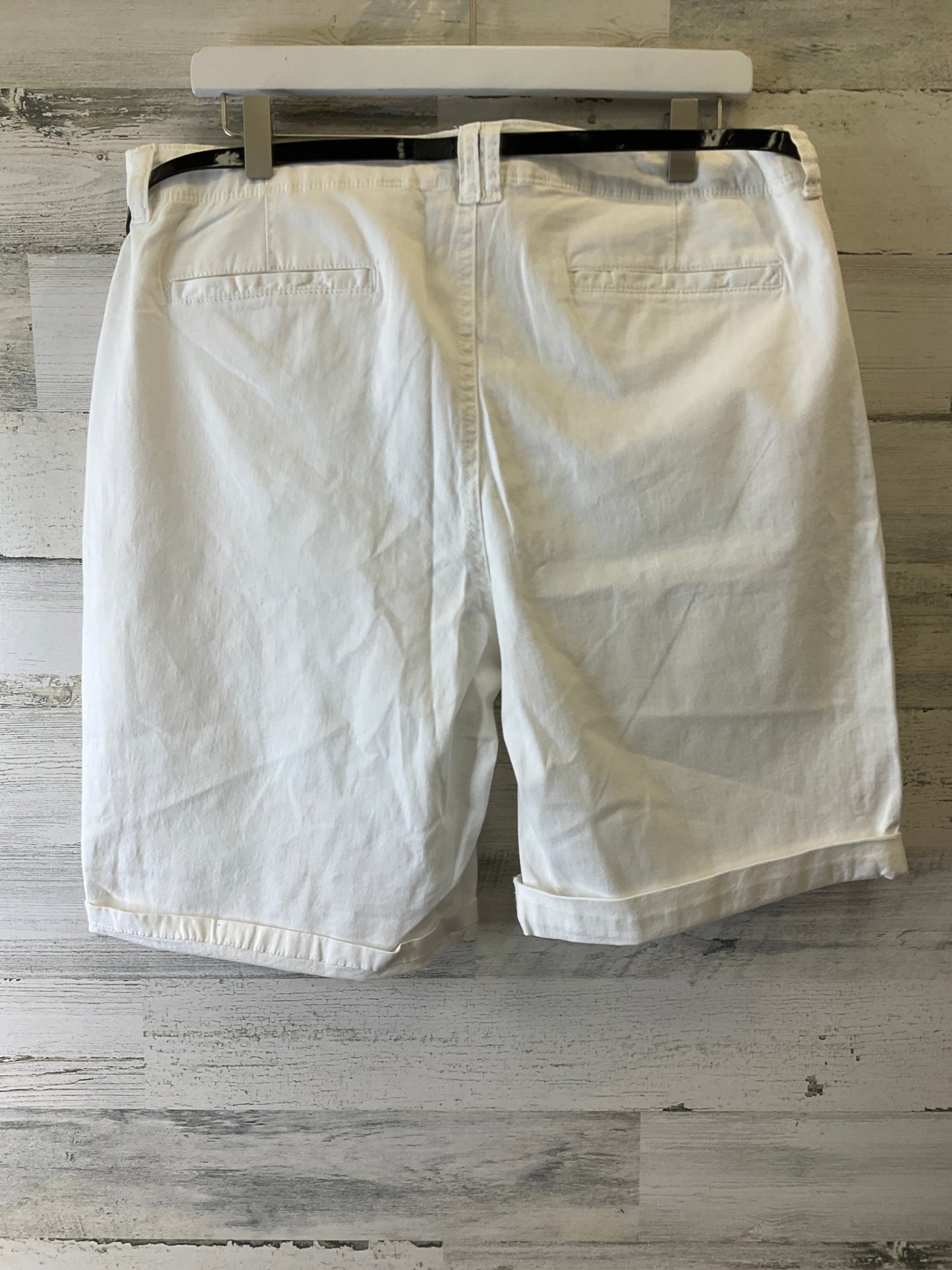 White Shorts Bandolino, Size 14