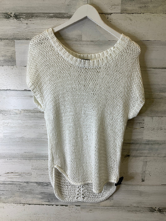 Sweater By Splendid In White, Size: Xs