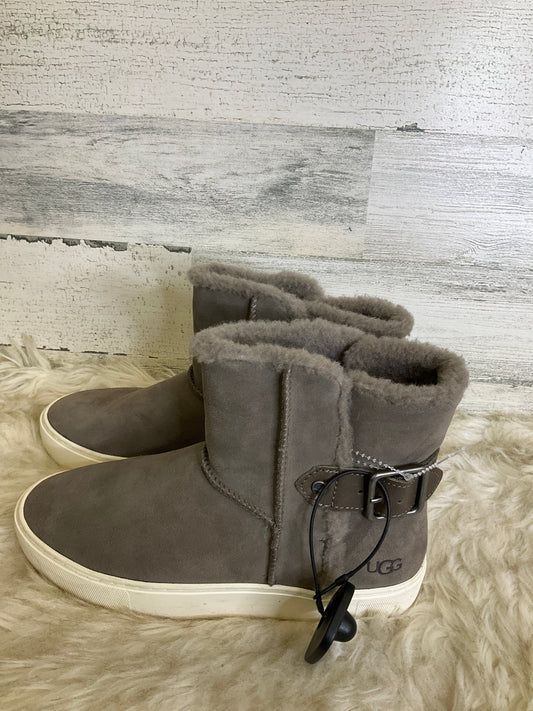 Boots Snow By Ugg In Grey, Size: 8