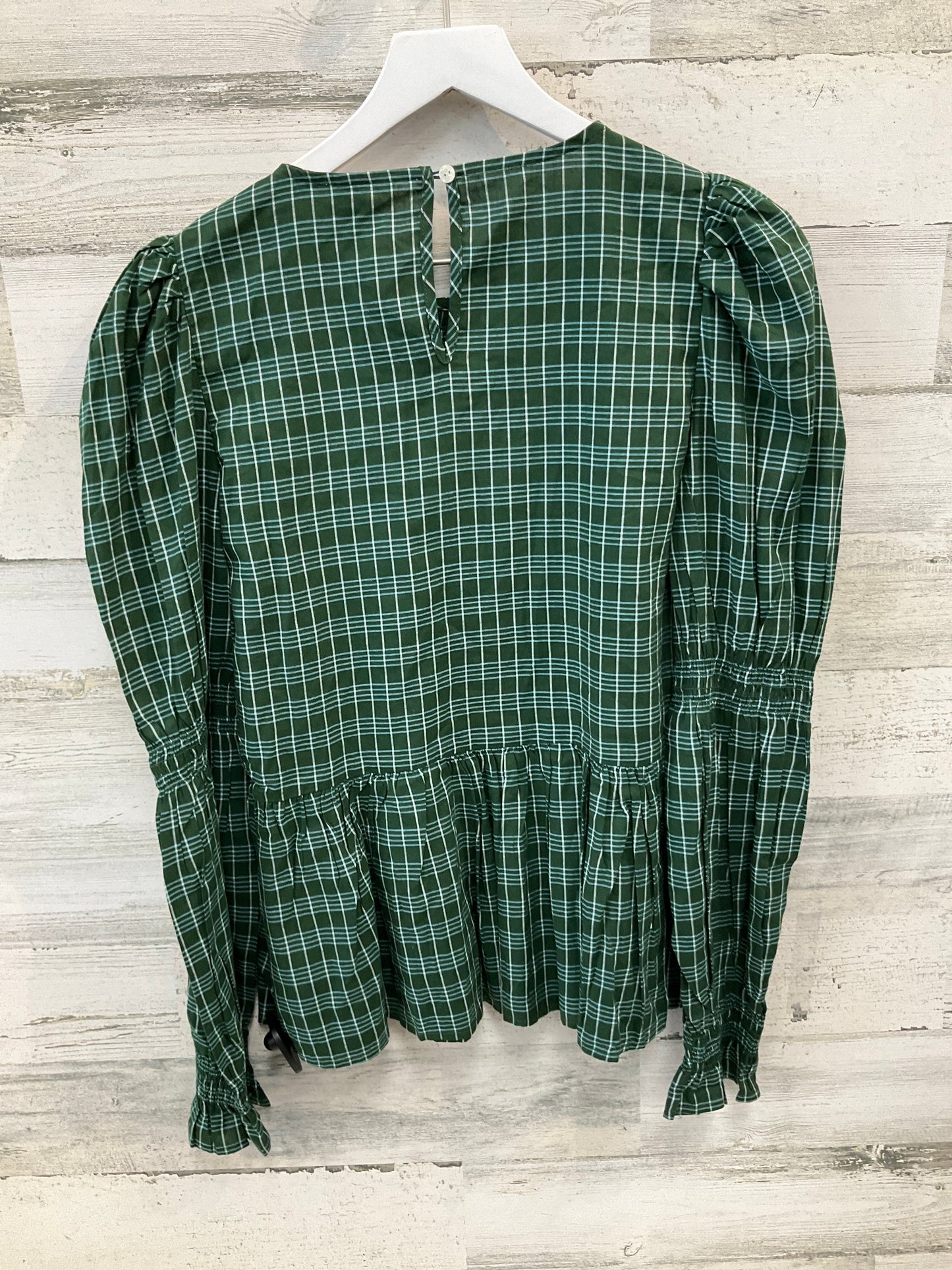 Top Long Sleeve By Universal Thread In Green, Size: M