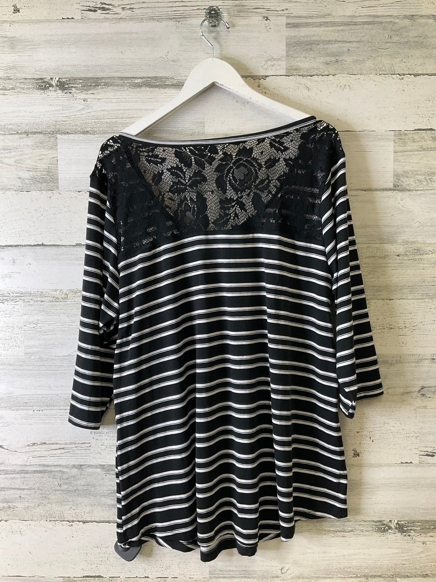 Top Long Sleeve By Bobbie Brooks In Black, Size: 3x