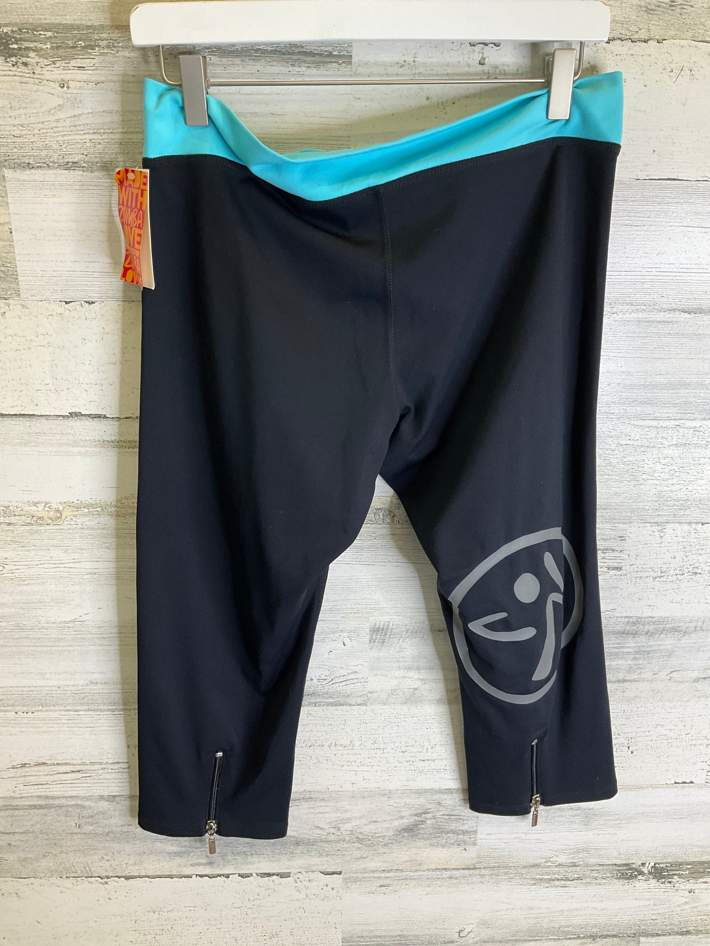 Athletic Capris By Zumba In Black & Blue, Size: Xxl