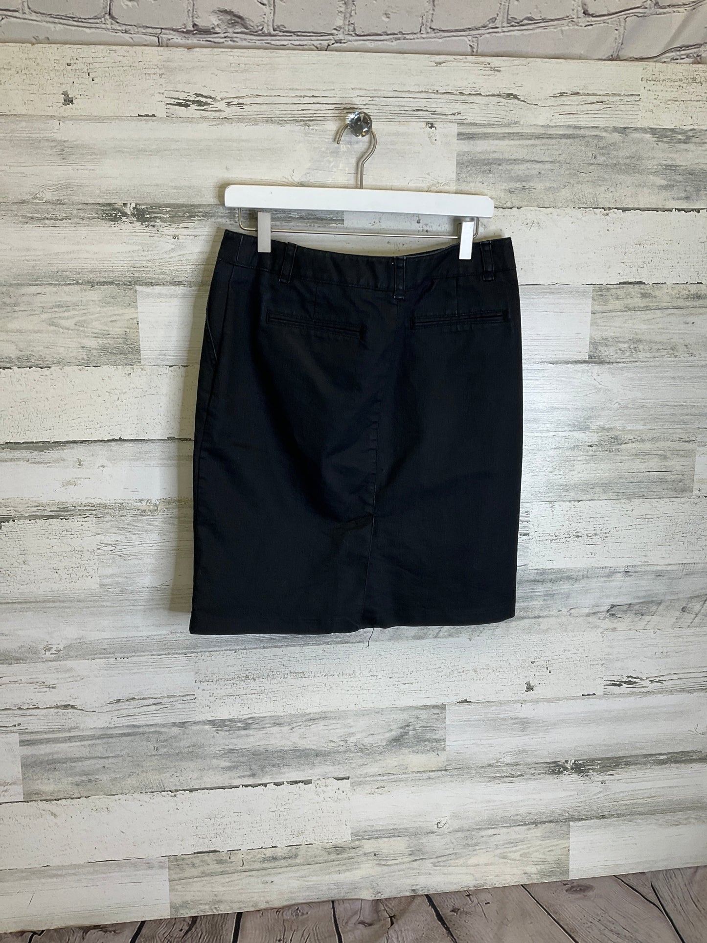 Skirt Mini & Short By Apostrophe In Navy, Size: 10