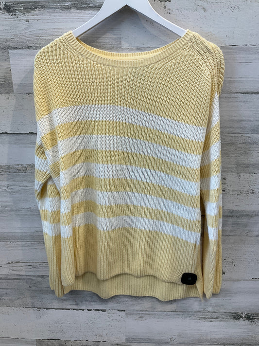 Sweater By Croft And Barrow In White & Yellow, Size: M