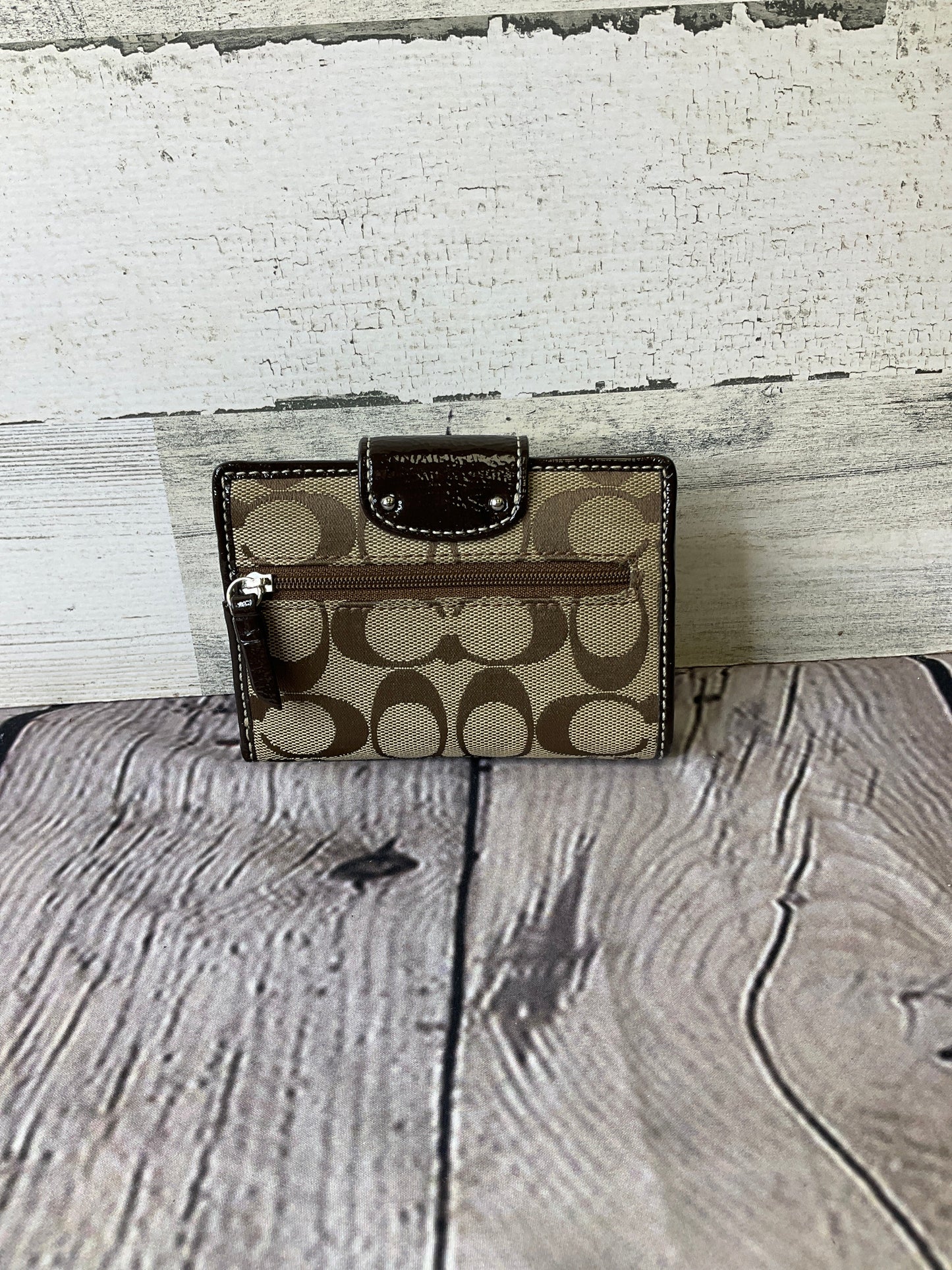 WALLET DESIGNER COACH in BROWN, Size: MEDIUM