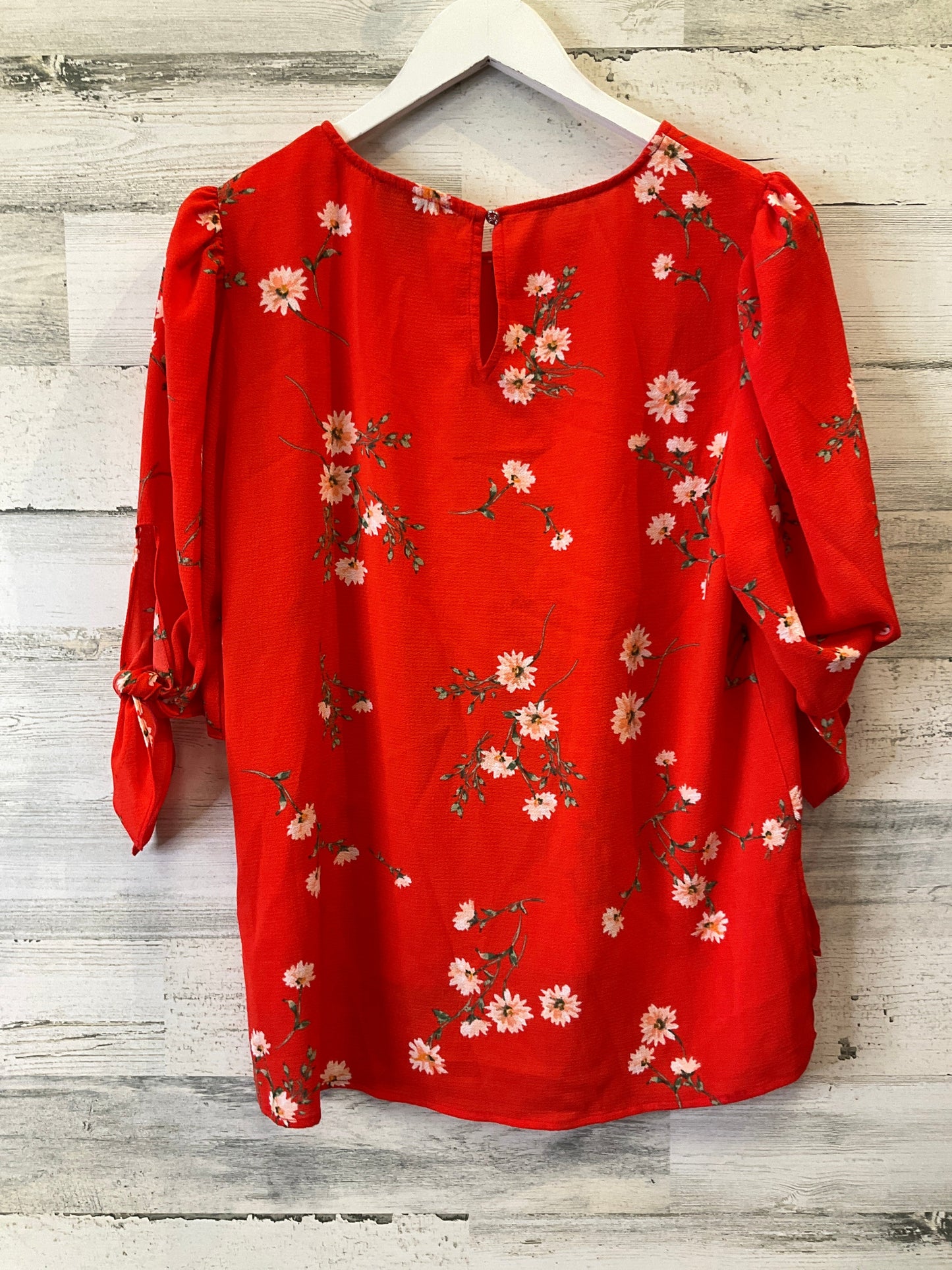 Red Top Short Sleeve Cece, Size M