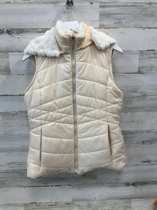 Vest Puffer & Quilted By Gallery In Cream, Size: M