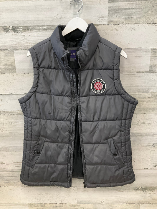 Vest Puffer & Quilted By Madden Girl In Grey, Size: L