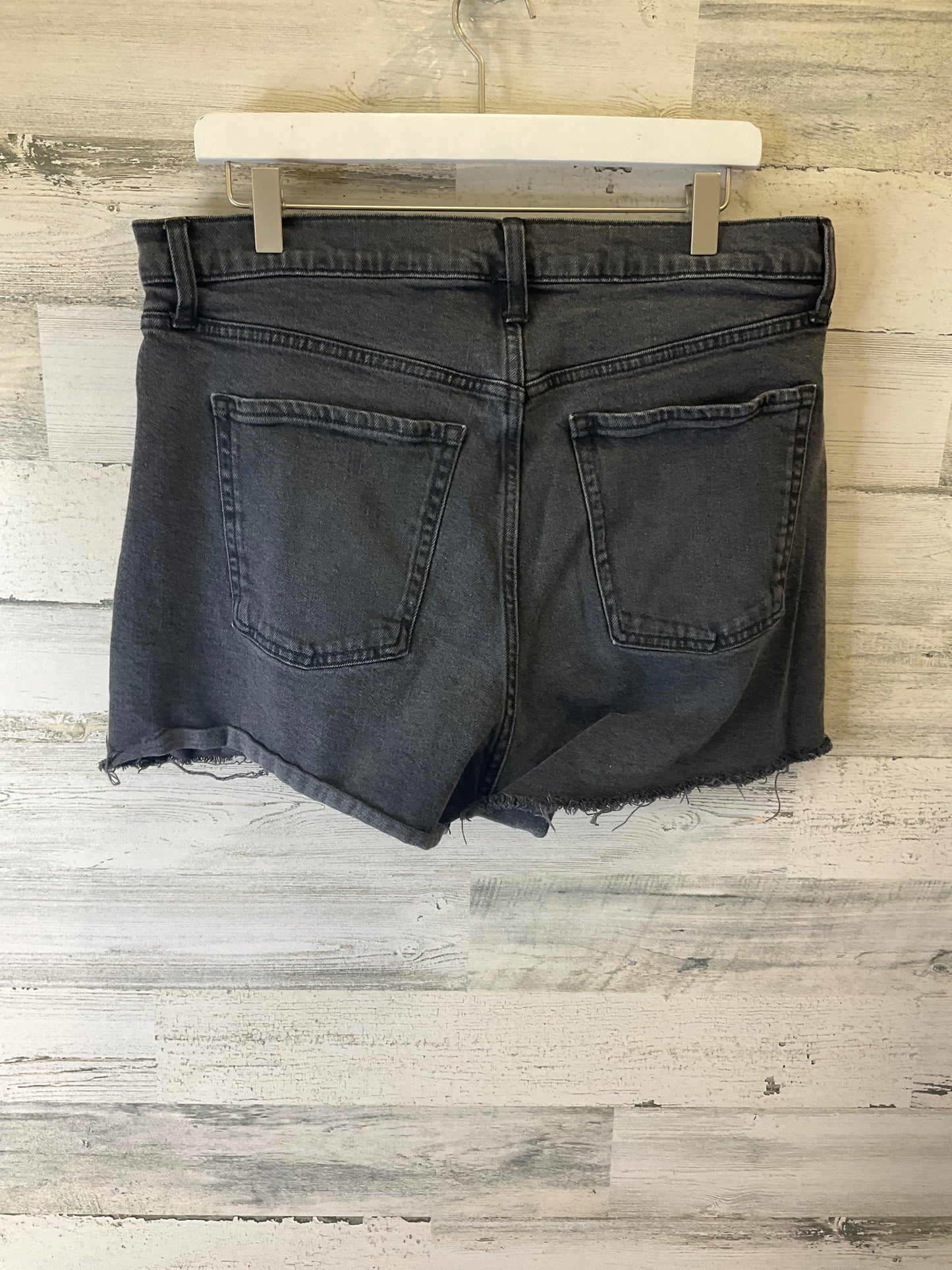 Black Denim Shorts Old Navy, Size 16
