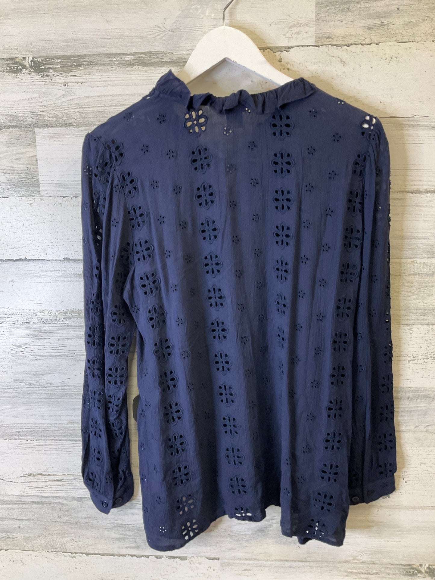 Top Long Sleeve By Chicos In Navy, Size: M