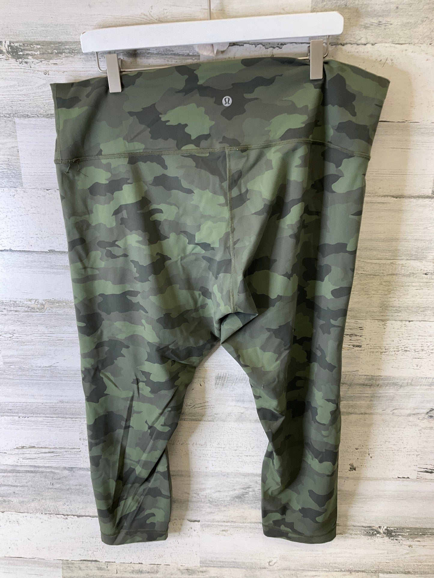 Athletic Leggings By Lululemon In Camouflage Print, Size: 20