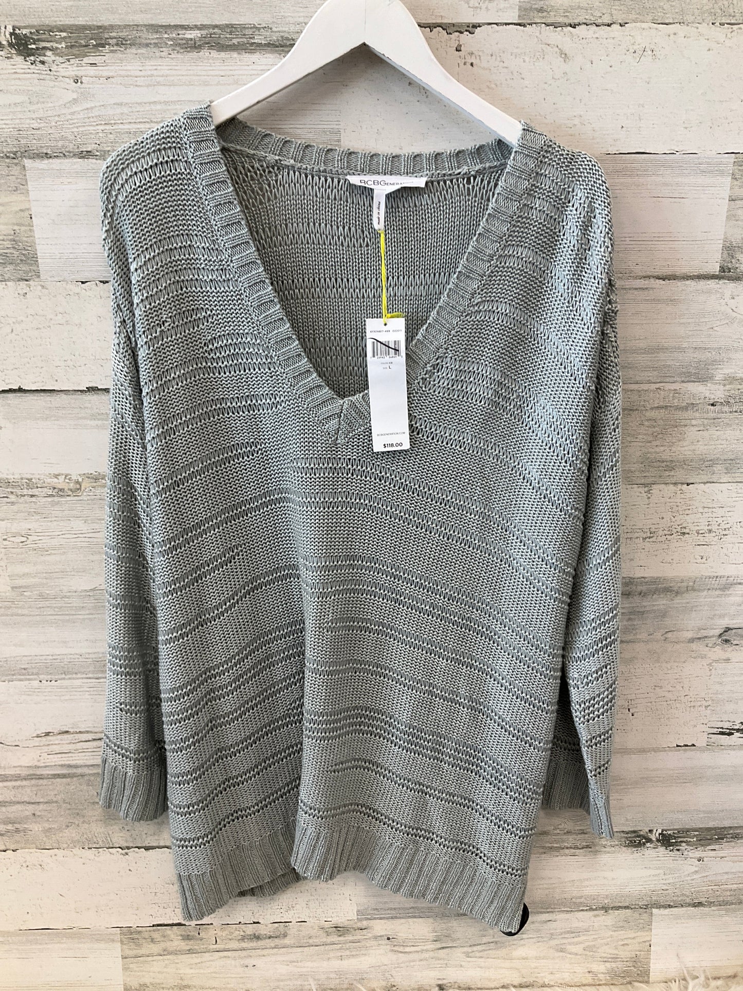 Sweater By Bcbgeneration In Grey, Size: L