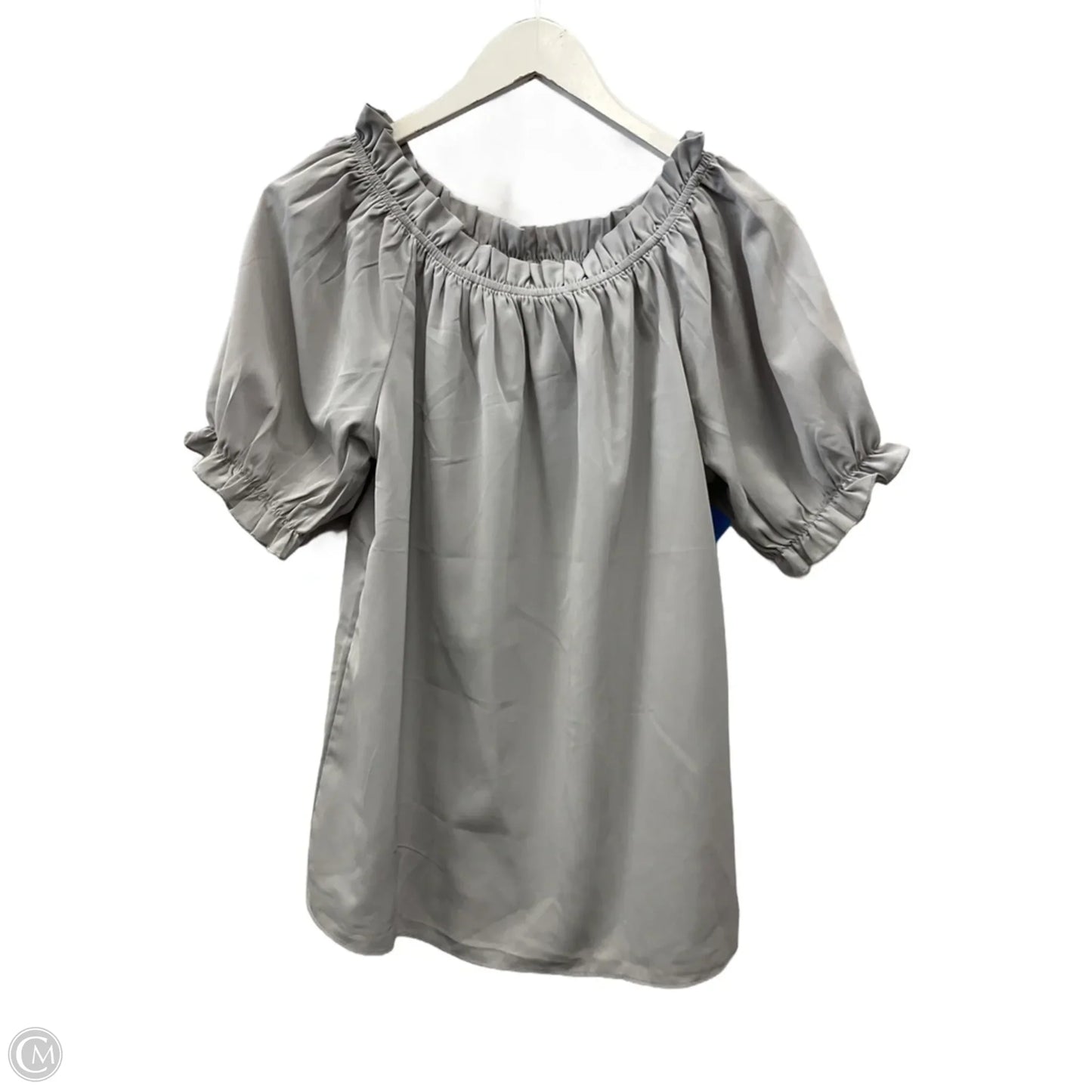 Top Short Sleeve By Clothes Mentor In Grey, Size: M