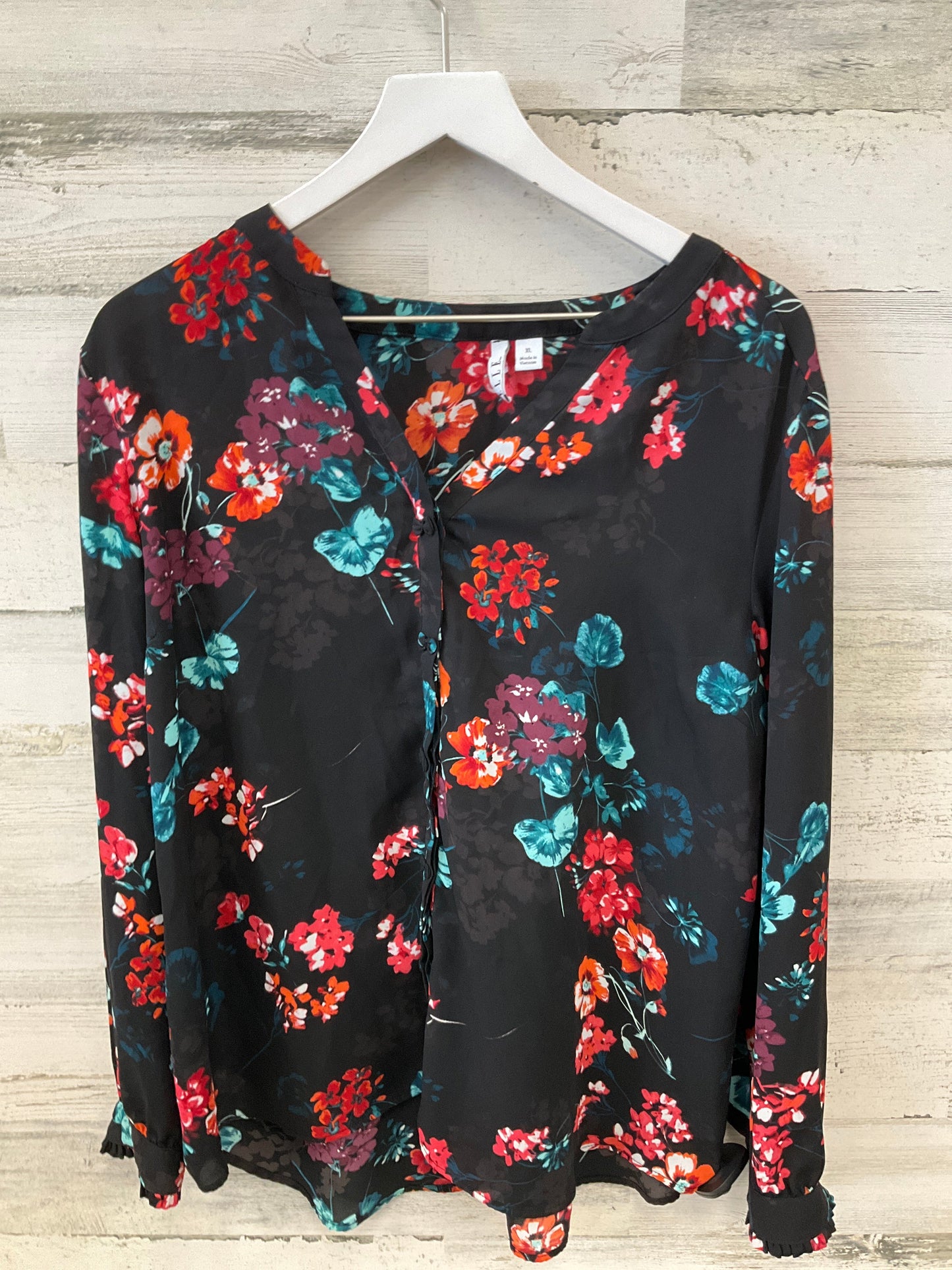 Top Long Sleeve By Elle In Floral Print, Size: Xl