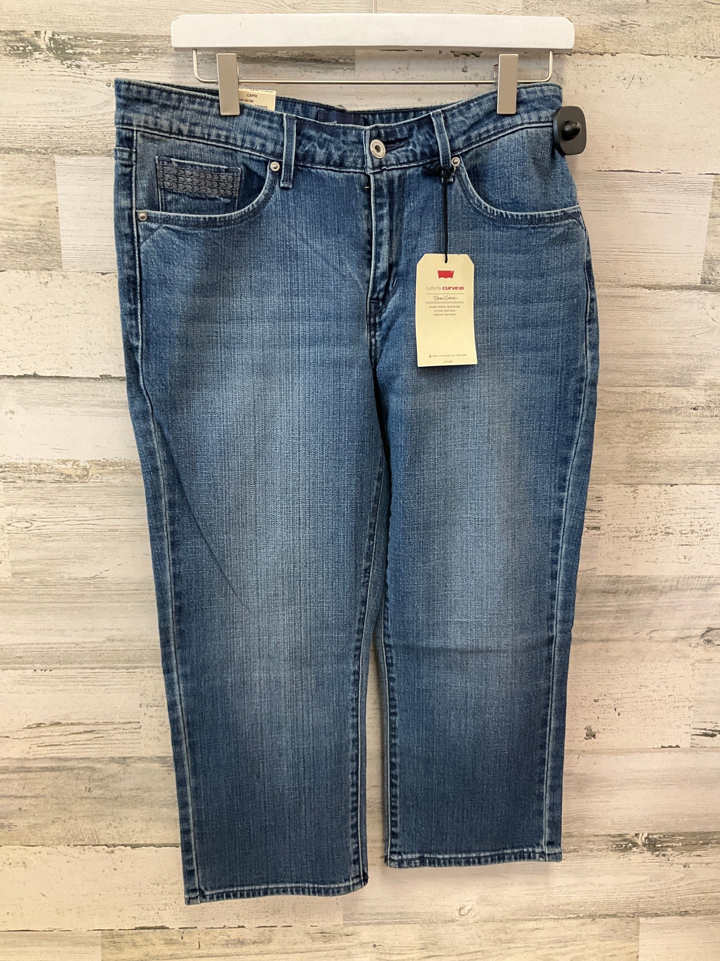 Capris By Levis In Blue Denim, Size: 10