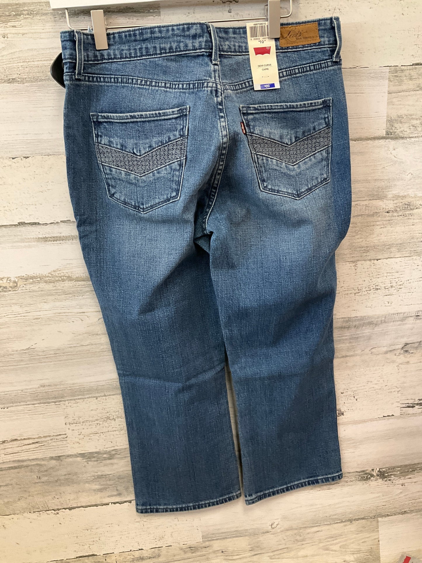 Capris By Levis In Blue Denim, Size: 10