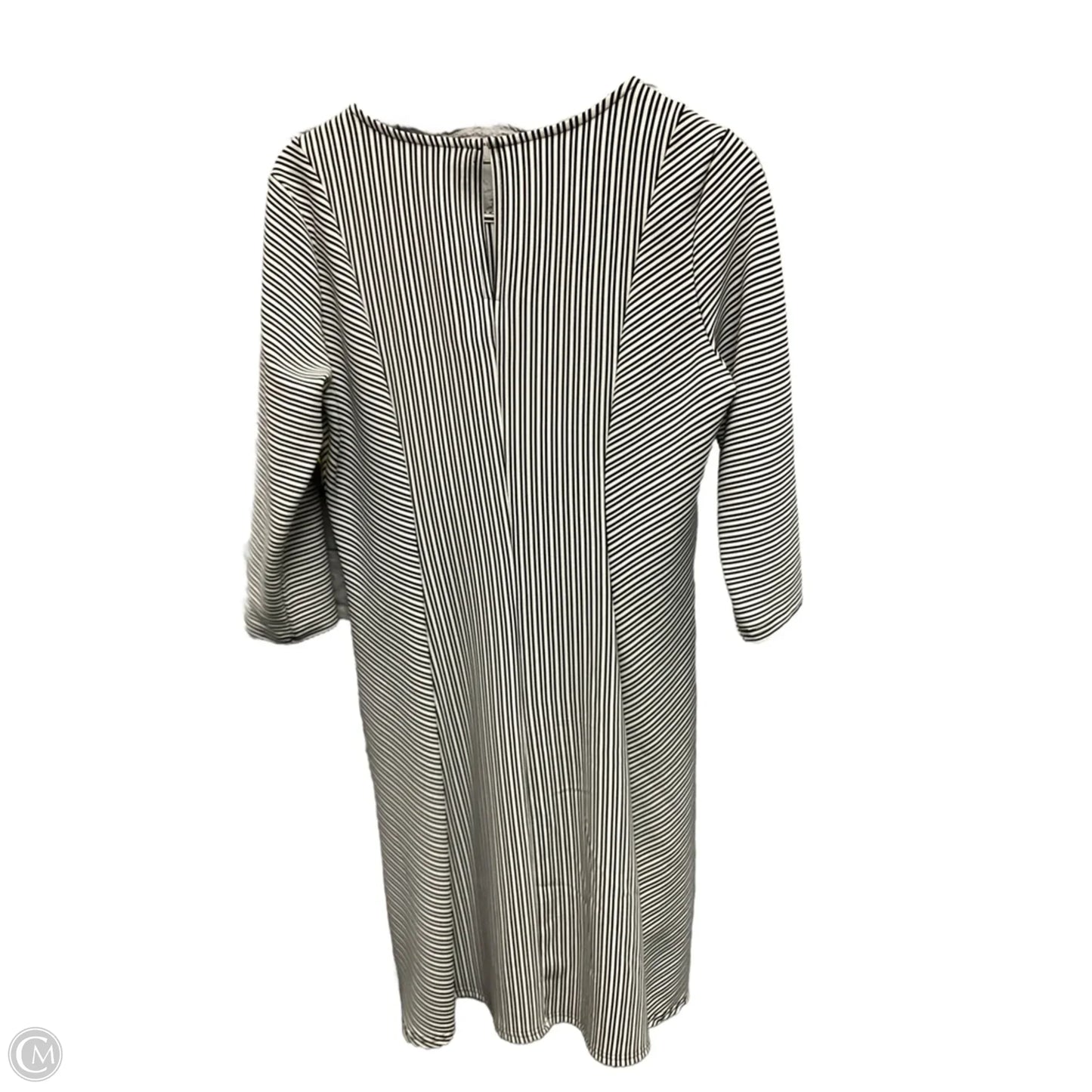 Dress Casual Short By Massini In Striped Pattern, Size: L