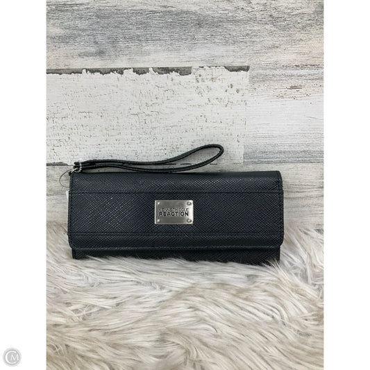 Wristlet By Kenneth Cole Reaction, Size: Large