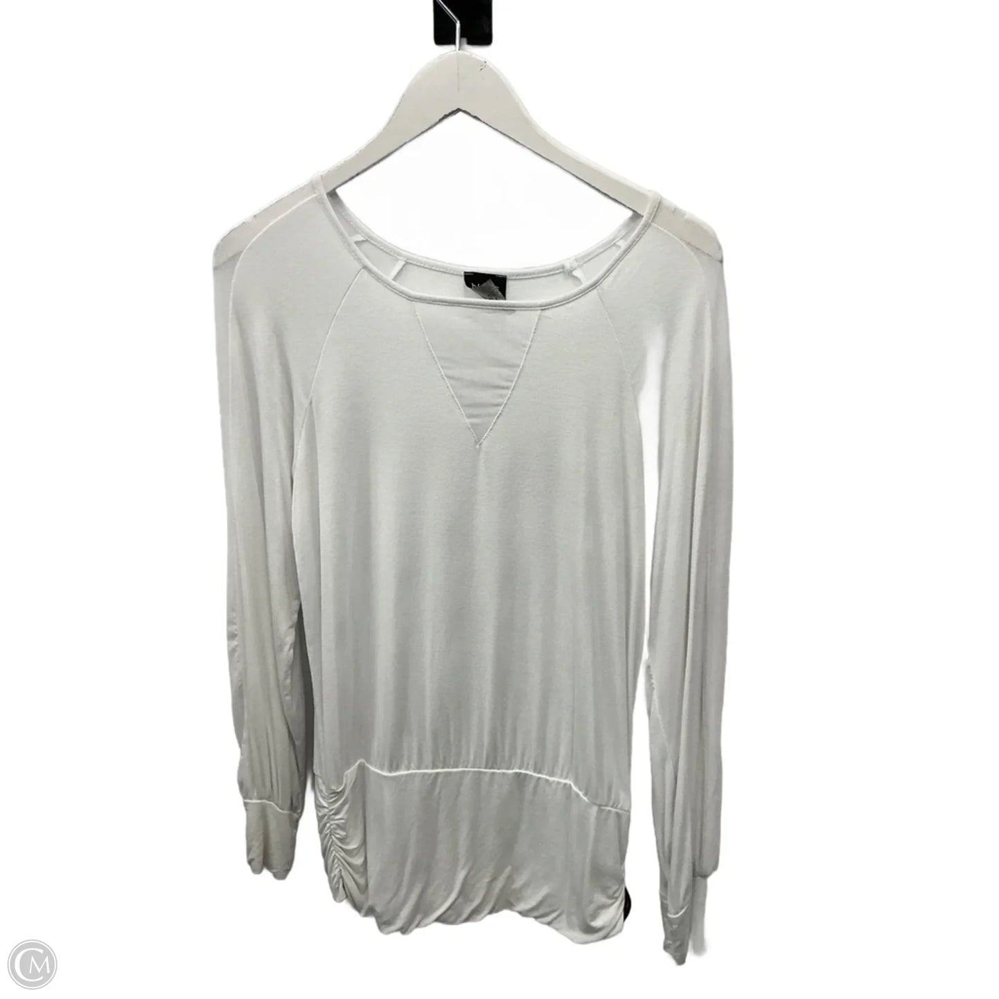 Top Long Sleeve By Clothes Mentor In White, Size: M