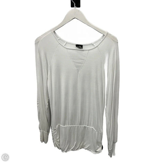 Top Long Sleeve By Clothes Mentor In White, Size: M