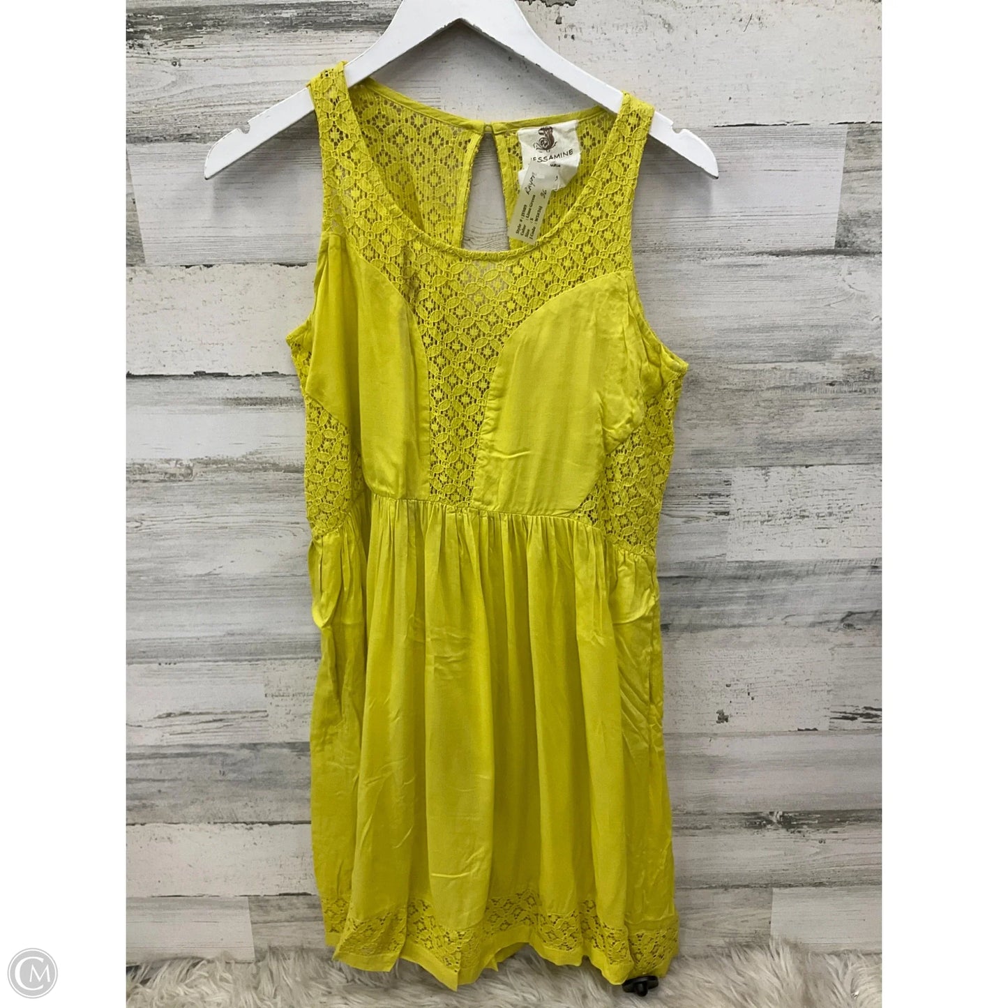 Dress Casual Short By Clothes Mentor In Yellow, Size: S
