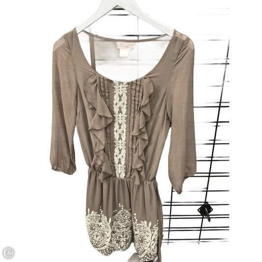 Dress Casual Short By Clothes Mentor In Taupe, Size: M