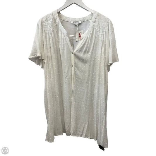 Top Short Sleeve By Rose And Olive In Cream, Size: 2x