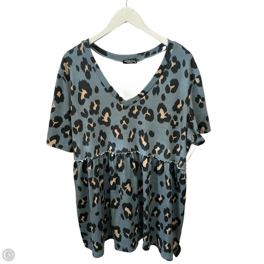 Top Short Sleeve By Heimish Usa In Grey, Size: 3x