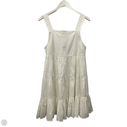 Dress Casual Short By Clothes Mentor In White, Size: M