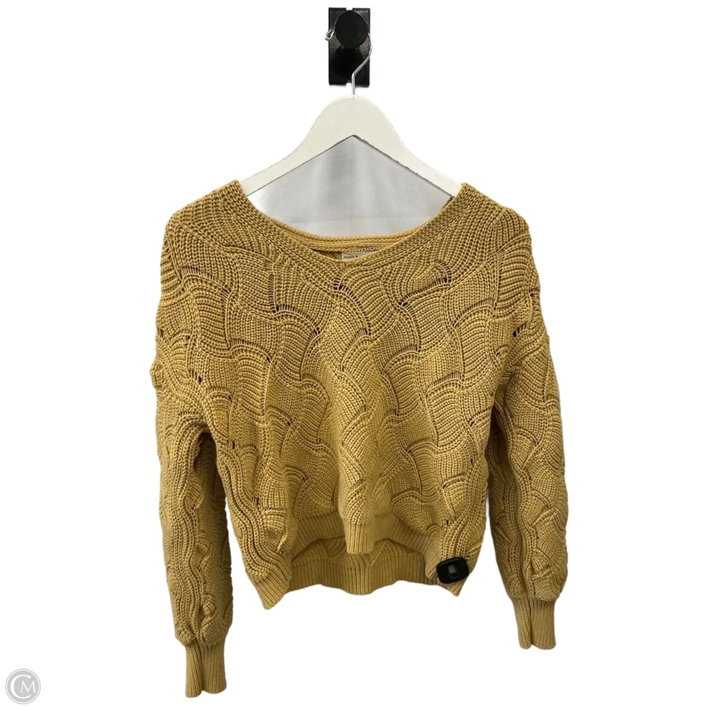 Sweater By Moon And Madison In Gold, Size: M