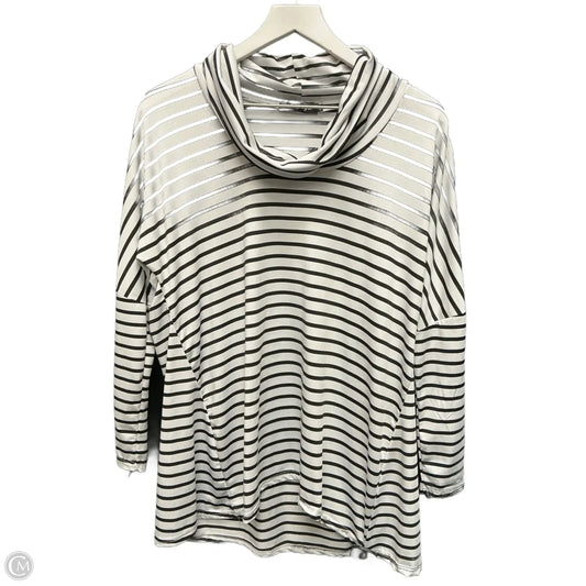 Tunic Long Sleeve By Clothes Mentor In Black & White, Size: M