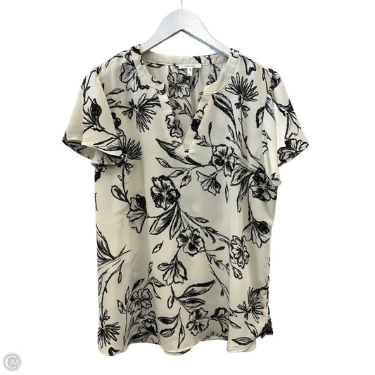 Top Short Sleeve By Maurices In Cream, Size: L