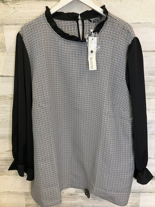Black & White Top Long Sleeve Clothes Mentor, Size 4x
