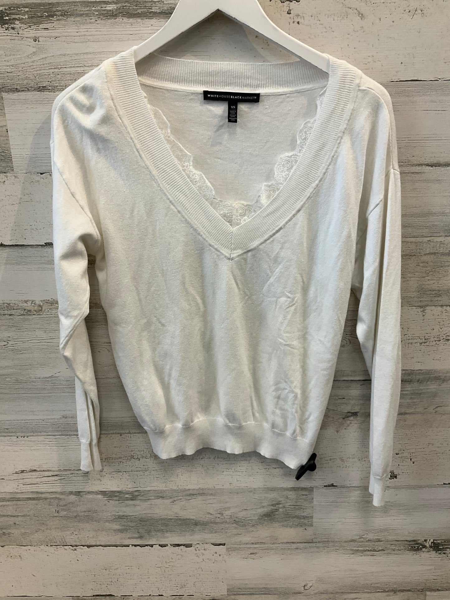 Sweater By White House Black Market In White, Size: Xs