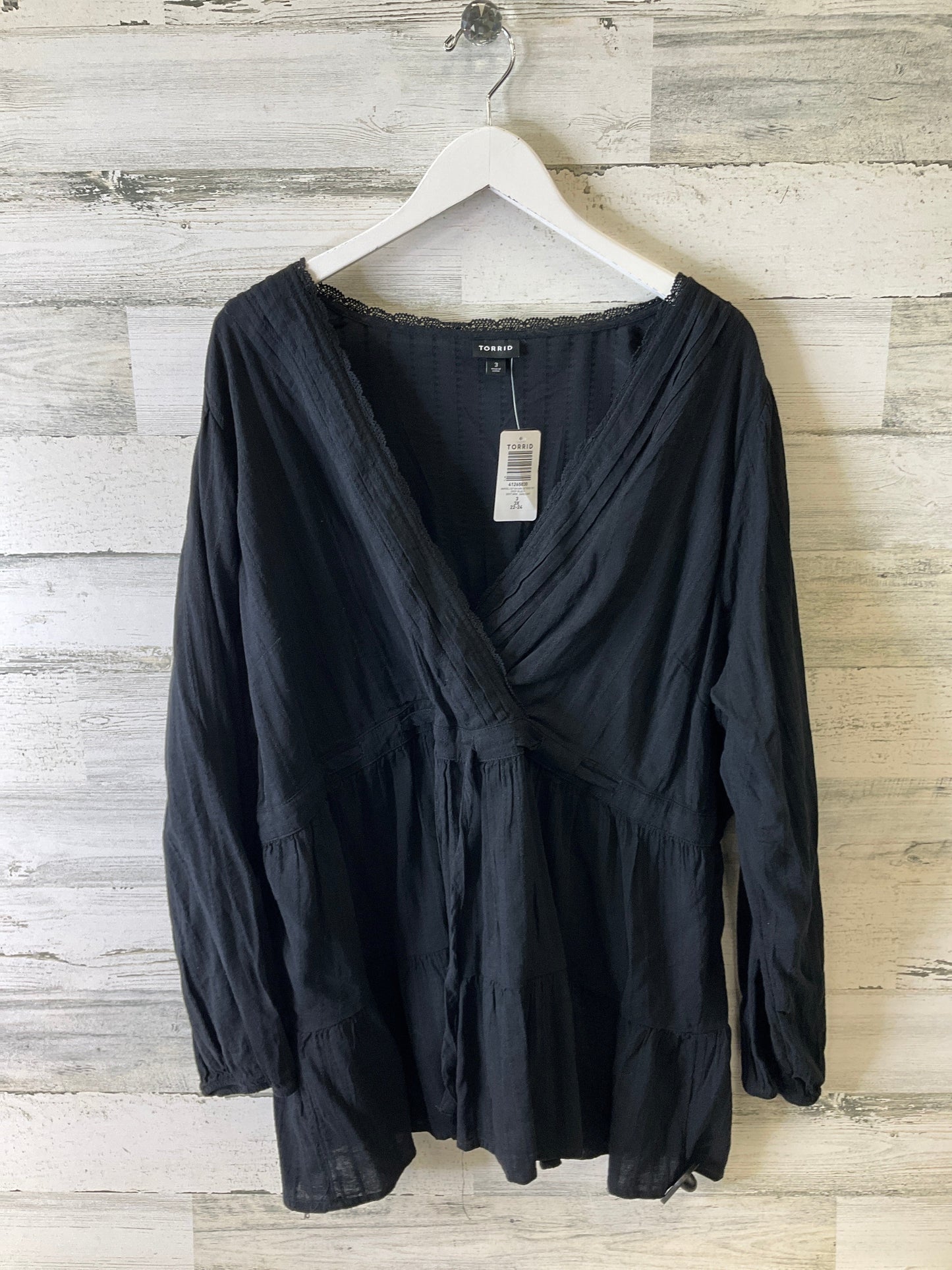 Top Long Sleeve By Torrid In Black, Size: 3x