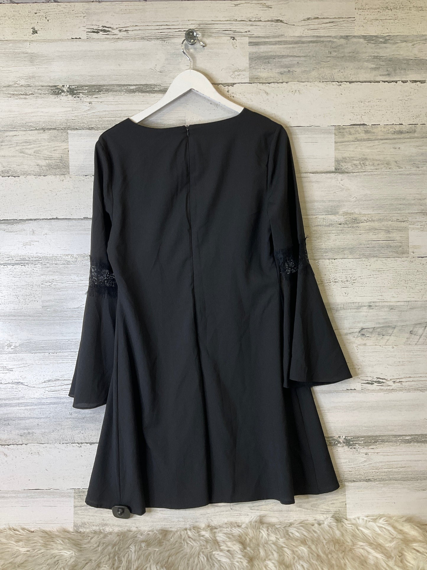 Dress Casual Short By Clothes Mentor In Black, Size: L