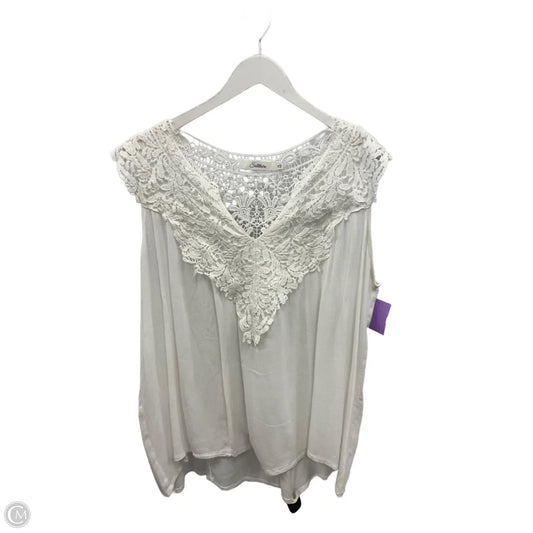 Top Short Sleeve By Solitaire In White, Size: 1x