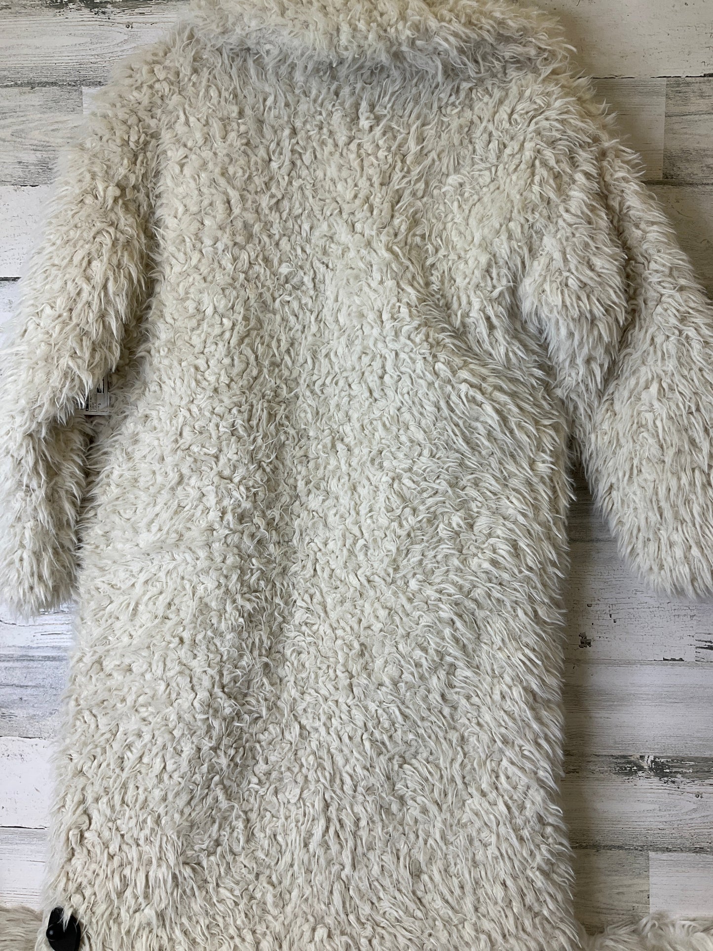 Coat Faux Fur & Sherpa By Clothes Mentor In Cream, Size: S