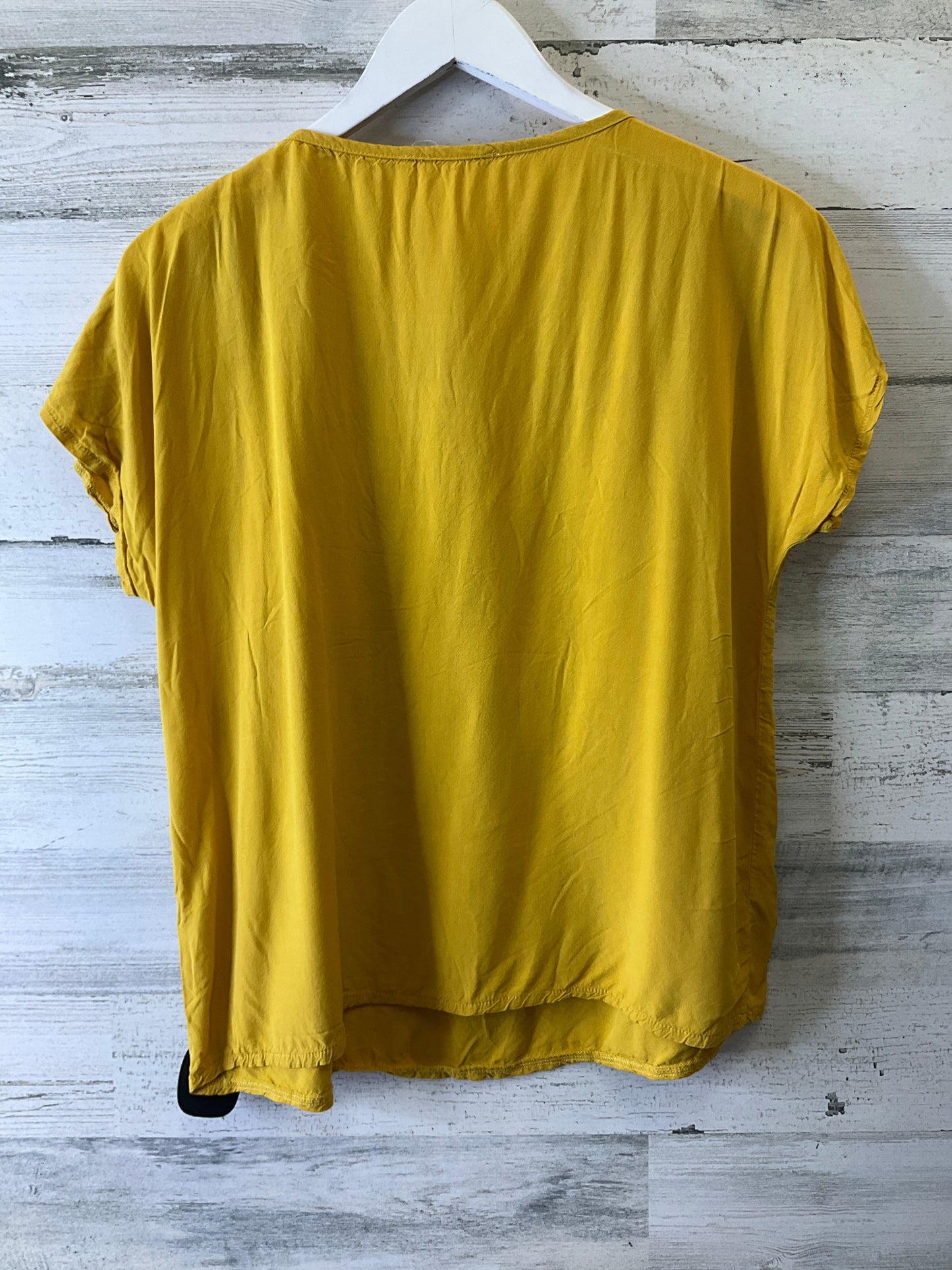 Yellow Top Short Sleeve Solitaire, Size S