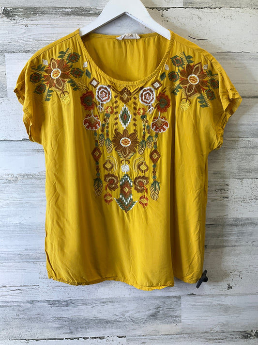Yellow Top Short Sleeve Solitaire, Size S