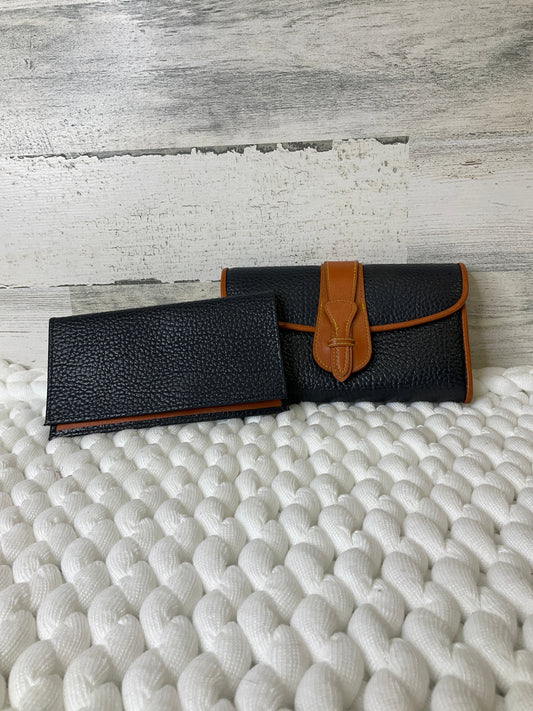 Wallet By Dooney And Bourke  Size: Large