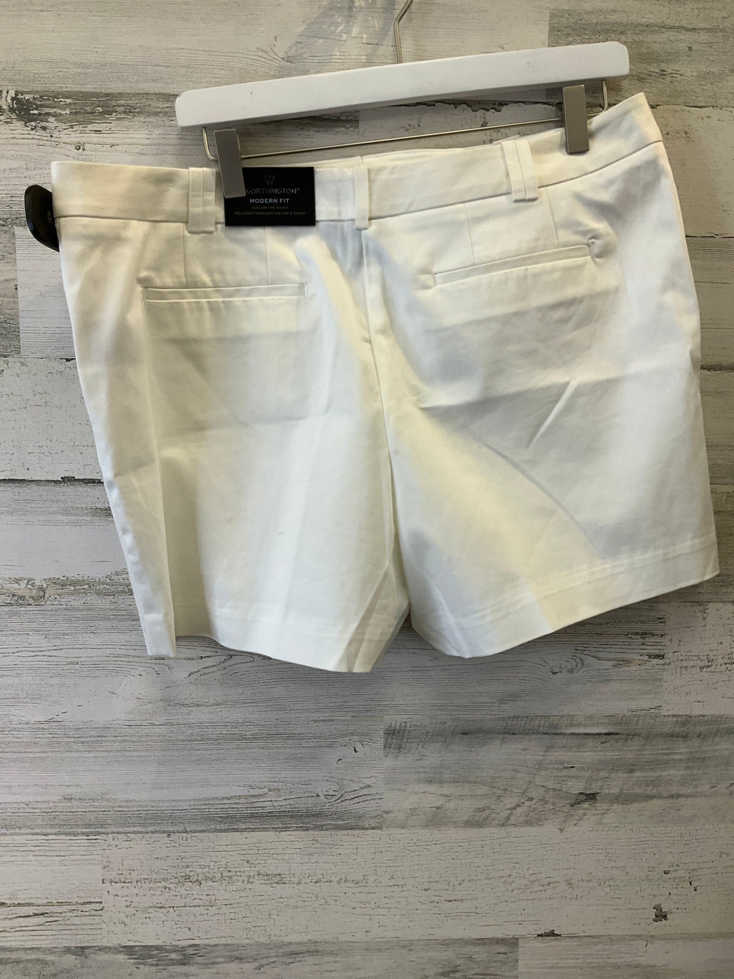 White Shorts Worthington, Size 14