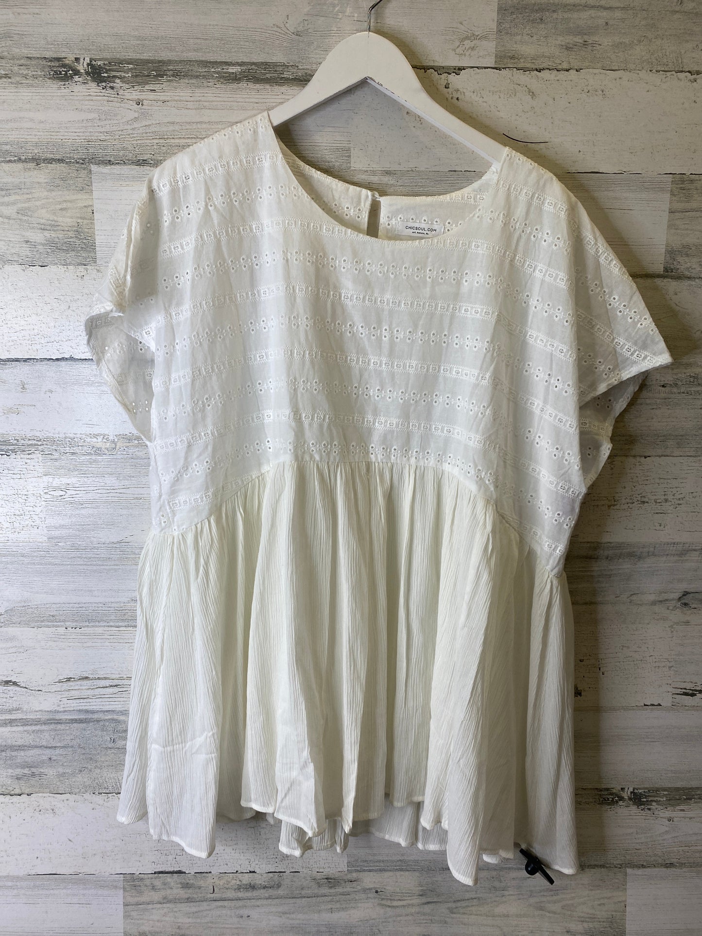 White Top Short Sleeve Chicsoul, Size 2x