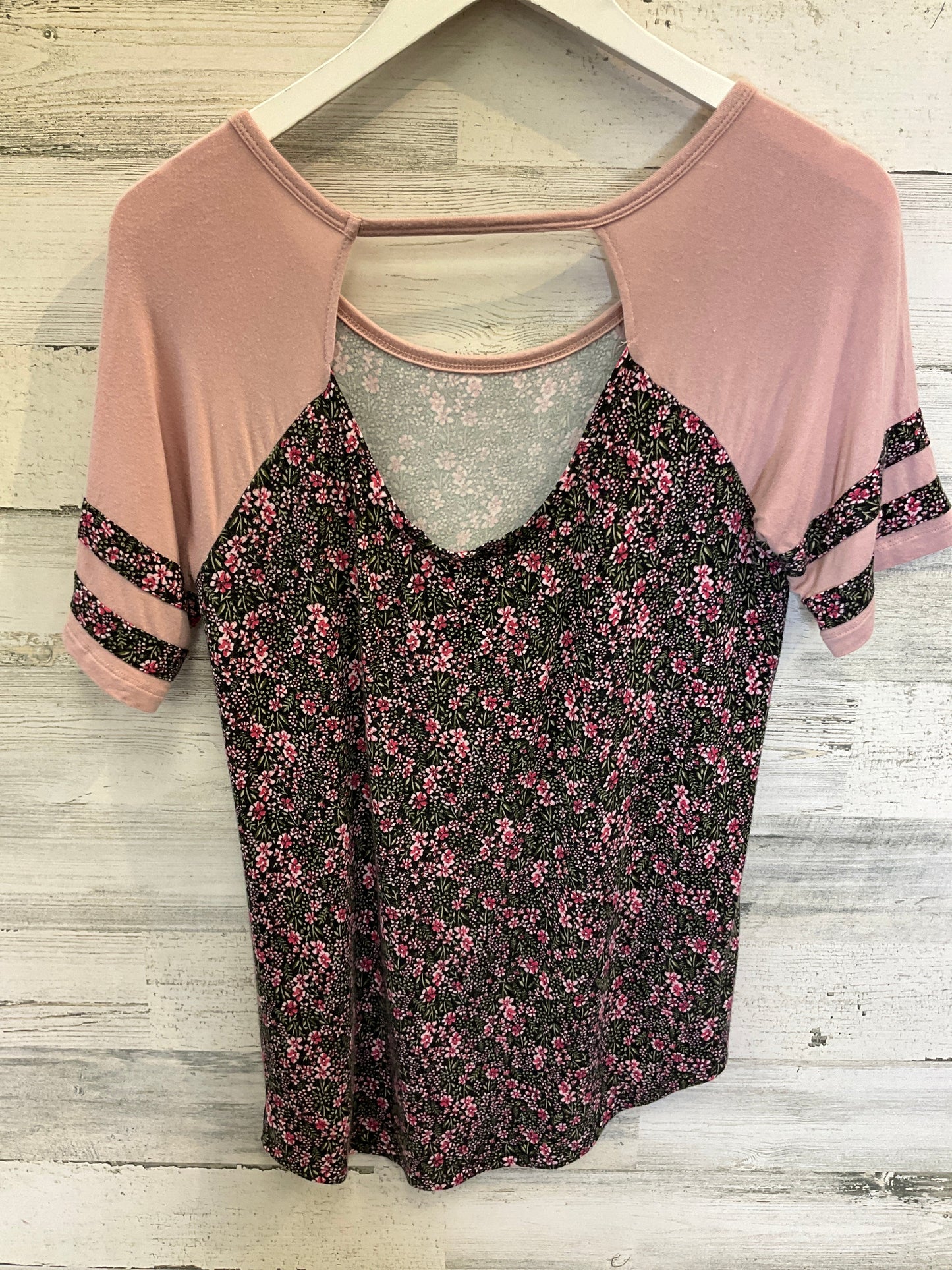 Pink Top Short Sleeve Maurices, Size S