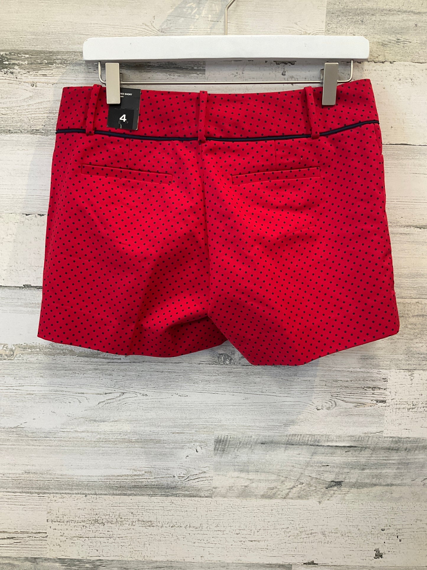 Red Shorts Limited, Size 4