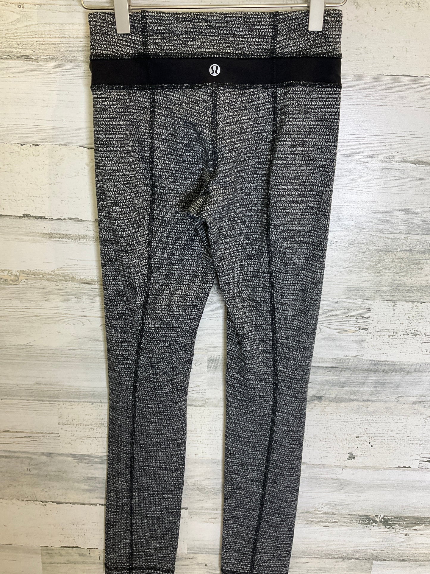 Black & White Athletic Leggings Lululemon, Size 4