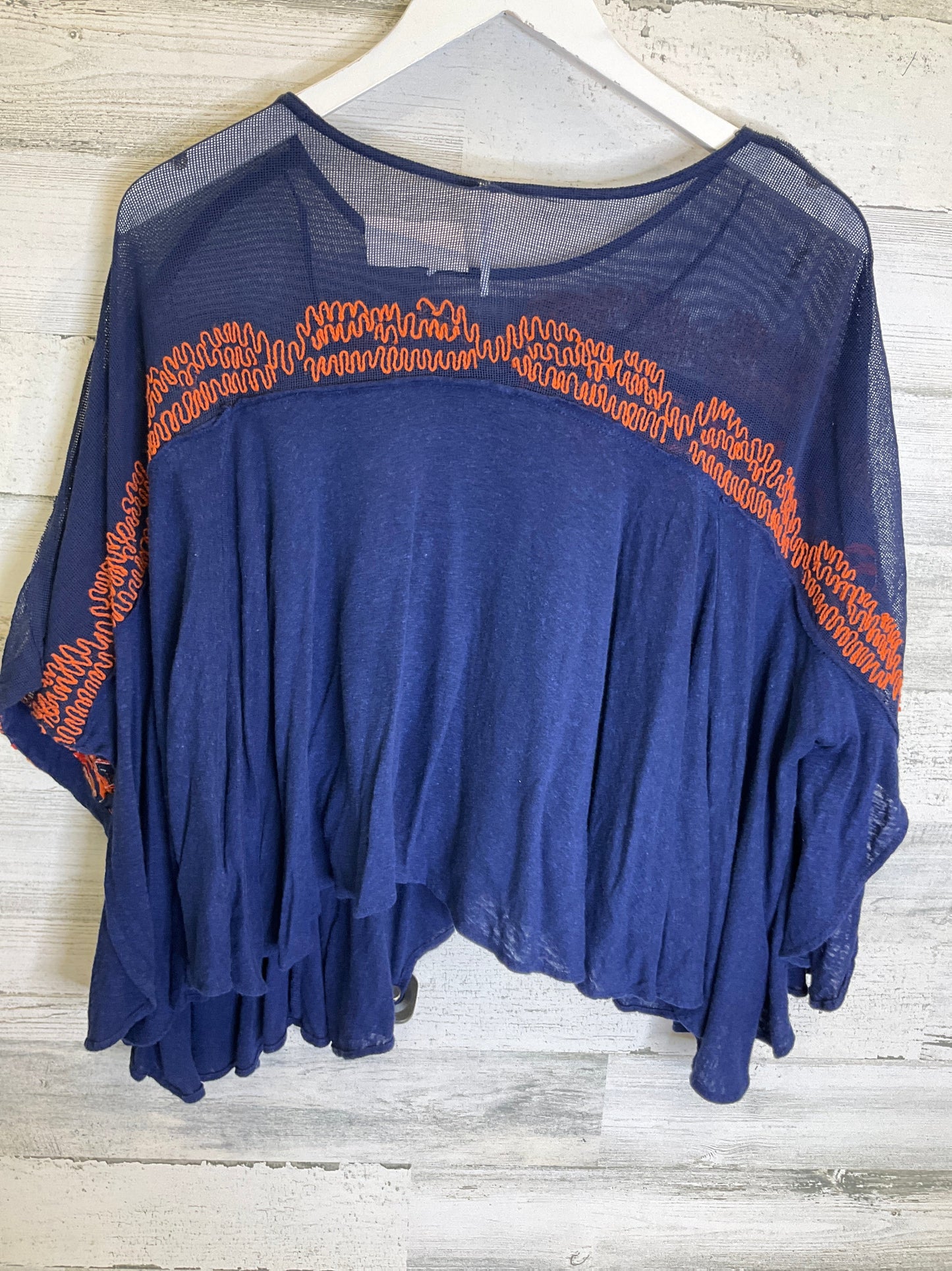 Top Short Sleeve By Free People In Navy, Size: Xs